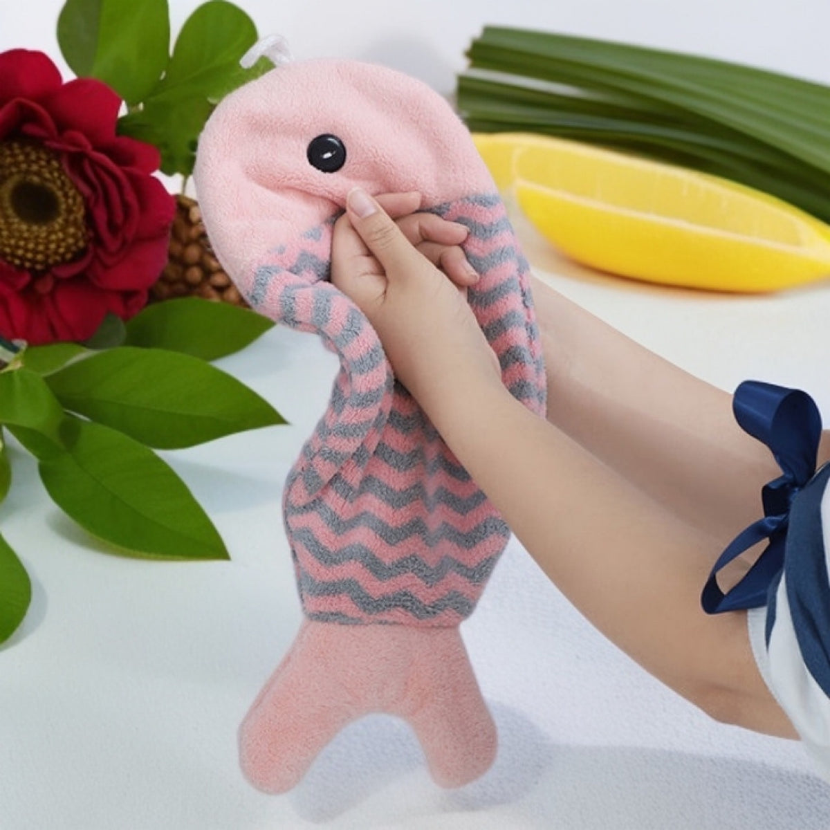 Toalla de Mano con Forma de Pez, detalle