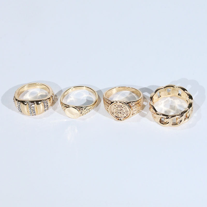 Set de 4 Anillos Dorados con Circones